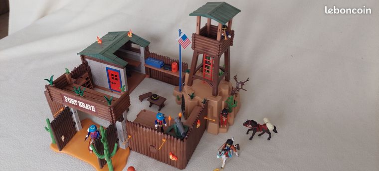 Playmobil Western - Grand fort des soldats américains 5245 - Jeux & Jouets