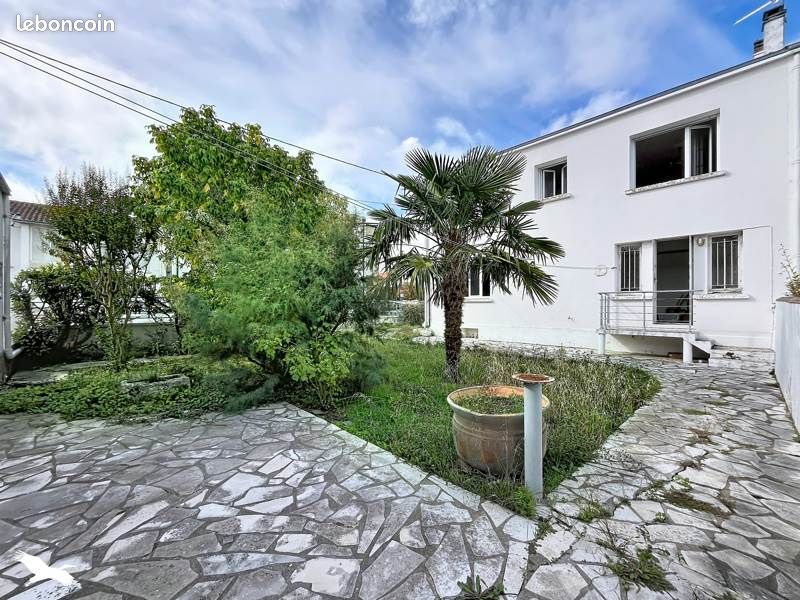 Maison 6 pièces 136 m² · à La Rochelle · 136 m² · 544 440 €