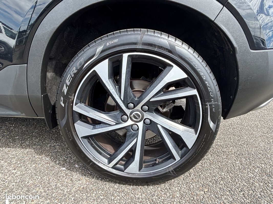 VOLVO XC40 D4 AWD AdBlue 190 ch Geartronic 8 Momentum (image 20)