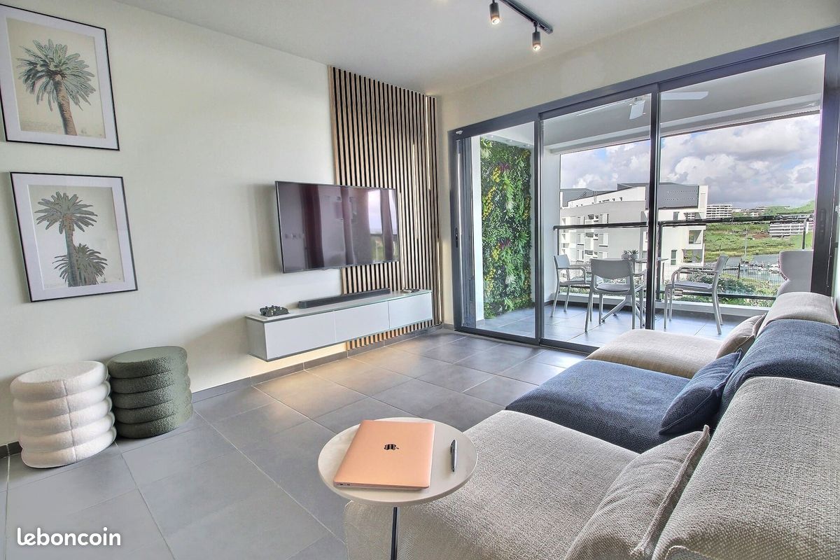 Appartement 2 pièces 49 m² · à Fort-de-France · 49 m² · 273 000 €