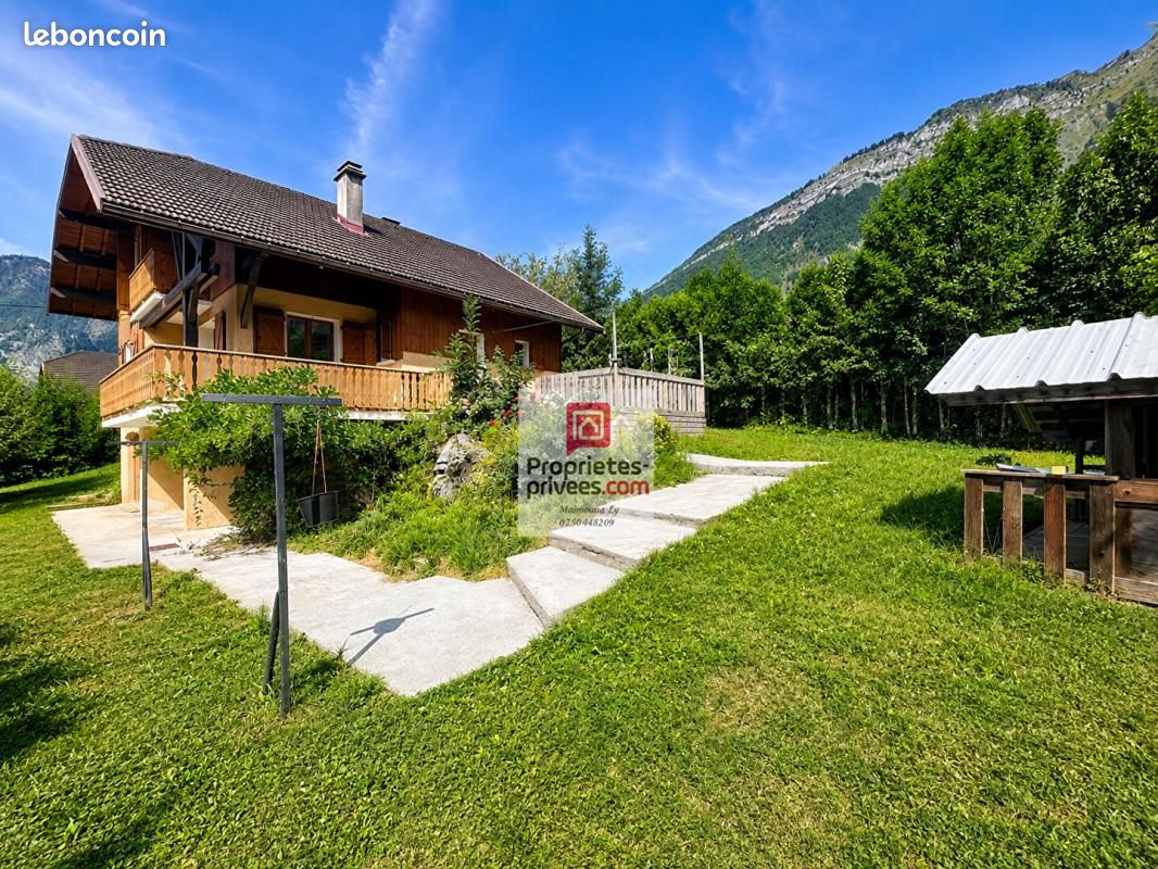 Maison 8 pièces 195 m² · à Ugine · 195 m² · 350 000 €