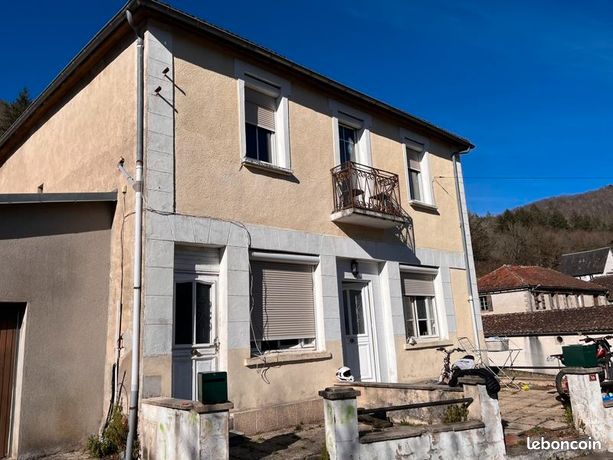 Maison 10 pièces 140 m²