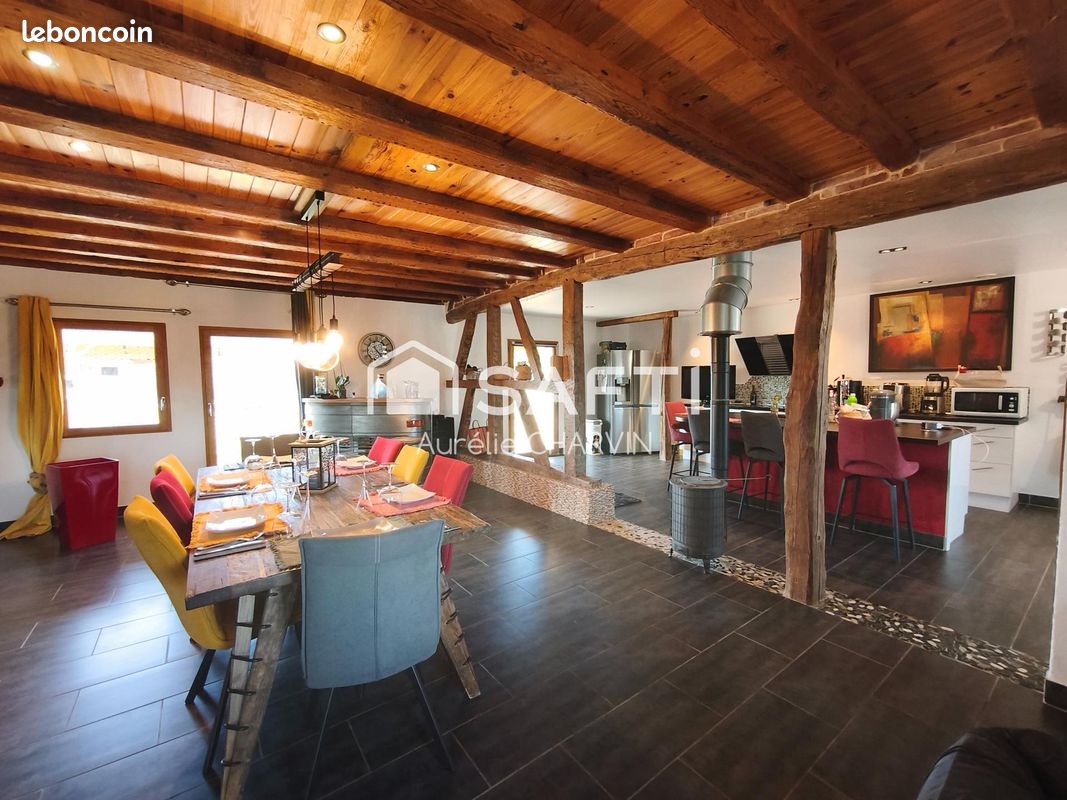 Maison 7 pièces 208 m² · à Chapelle-Voland · 208 m² · 320 000 €