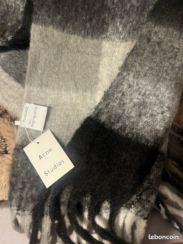 Écharpe ACNE STUDIOS neuf (image 3)