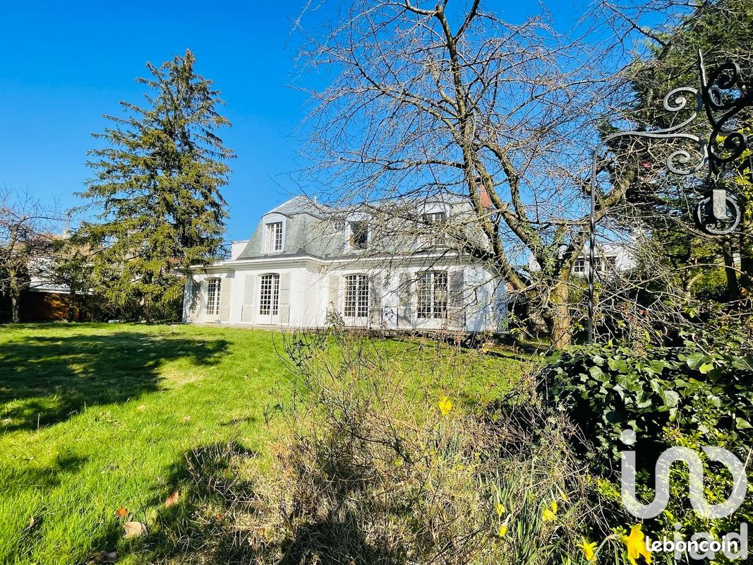 Maison 7 pièces 209 m² · à Chennevières-sur-Marne · 209 m² · 750 000 €