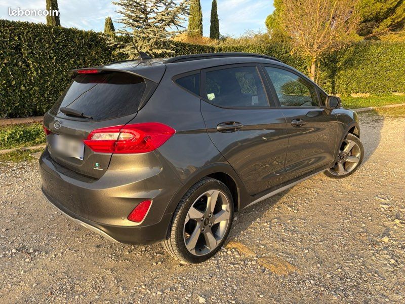 Ford fiesta Active (image 3)