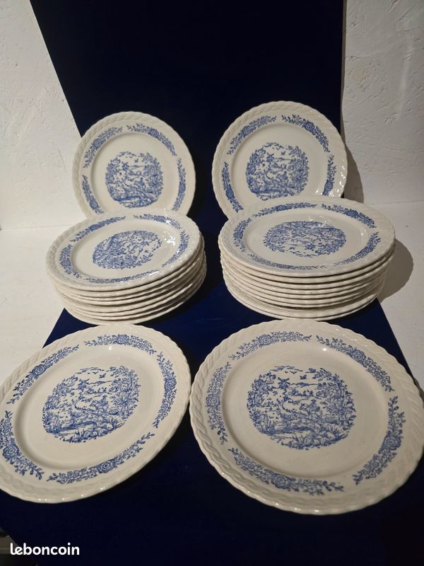 Lot de 9 assiettes à dessert Don Quichotte début XXeme (image 1)