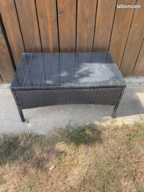 Petite table de salon extérieur (image 1)