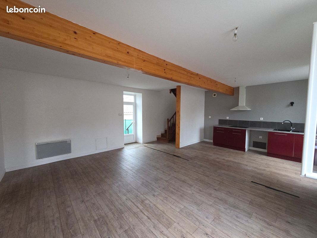 Maison 3 pièces 72 m² · à Saint-Sornin · 72 m² · 661 €/mois