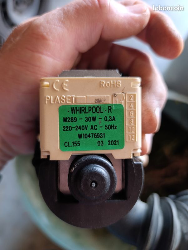 Pompe a eau Whirlpool M289 (image 1)
