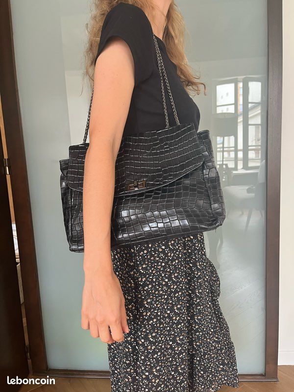 Mini Sac Pochette Abaco En Cuir Noir – Vintage Et Pratique Pour Sorties