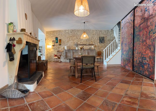 Maison en pierre 11pièces, 340m2 avec piscine + possibilité dépendance indépendante