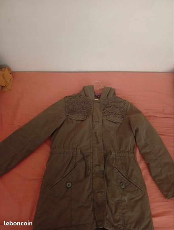 Des vêtements et chaussures (image 4)