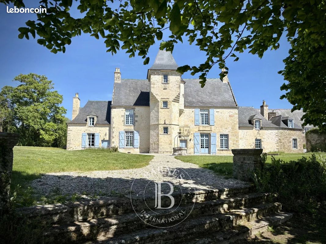 Maison 13 pièces 500 m² · à Saint-Samson-sur-Rance · 500 m² · 2 496 000 €