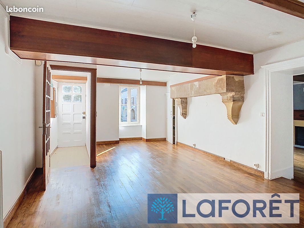 Appartement 3 pièces 102 m² · à Selongey · 102 m² · 575 €