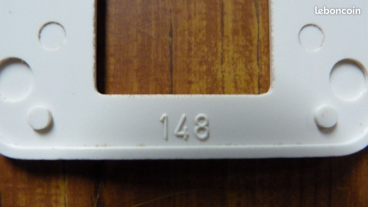 069651L | Plaque pour interrupteur Legrand, Gris, Thermoplastique | RS