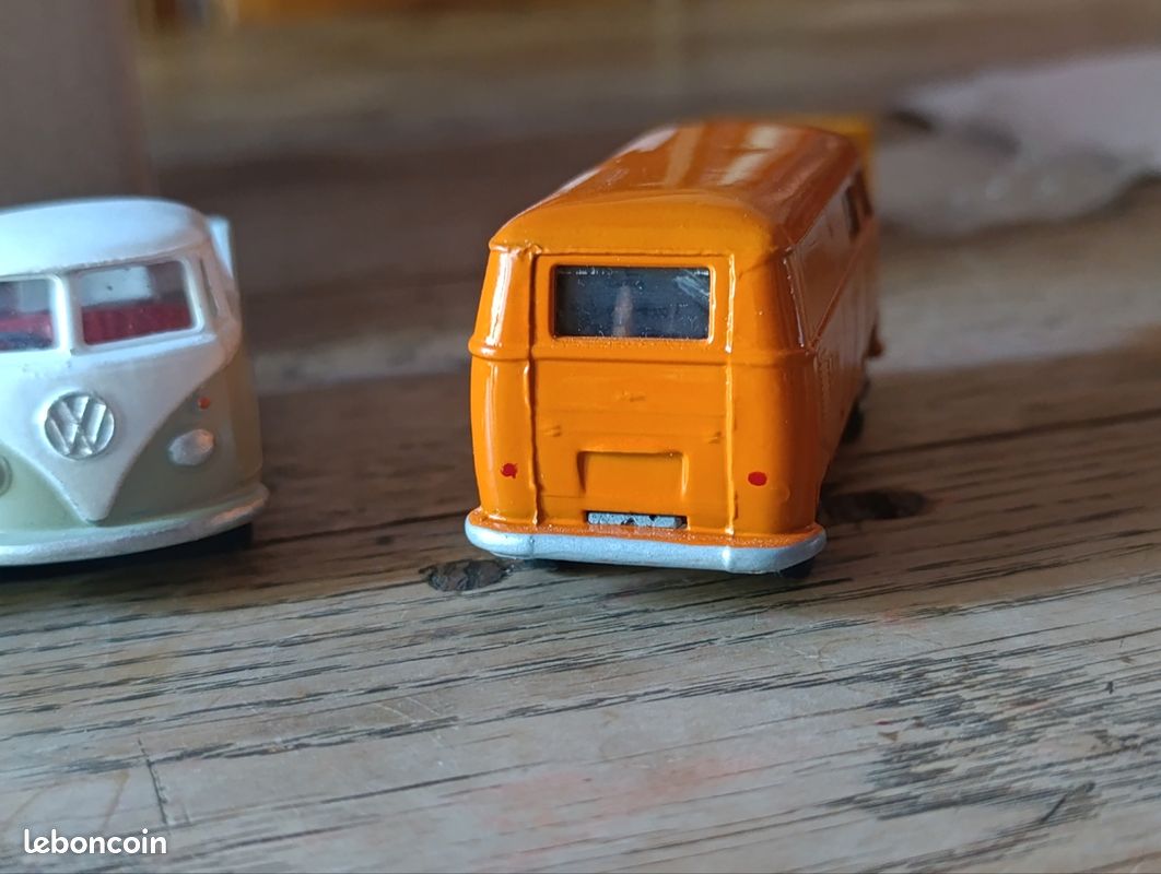 Volkswagen Combi Corgi Toys (image 6)
