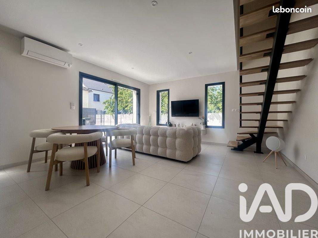 Maison 5 pièces 102 m² · à La Chapelle-Saint-Mesmin · 102 m² · 300 000 €