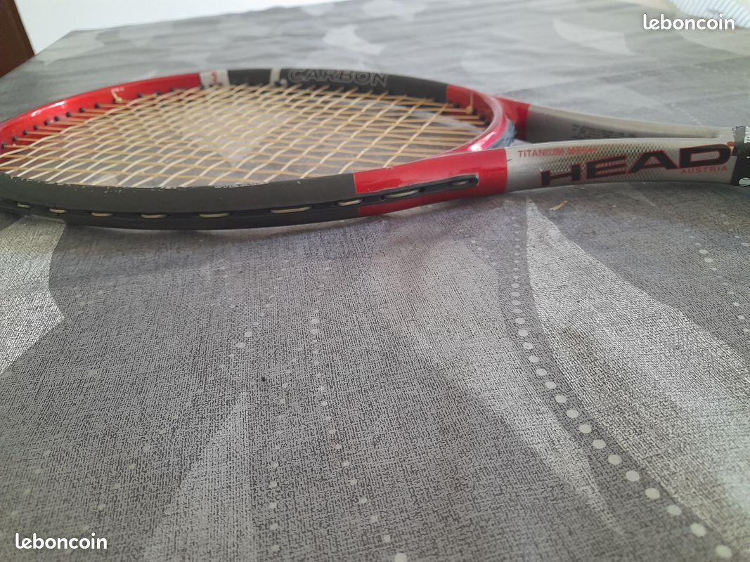 T ⁇ TE Ti. Carbon 5000 Raquette de Tennis avec Cameroon