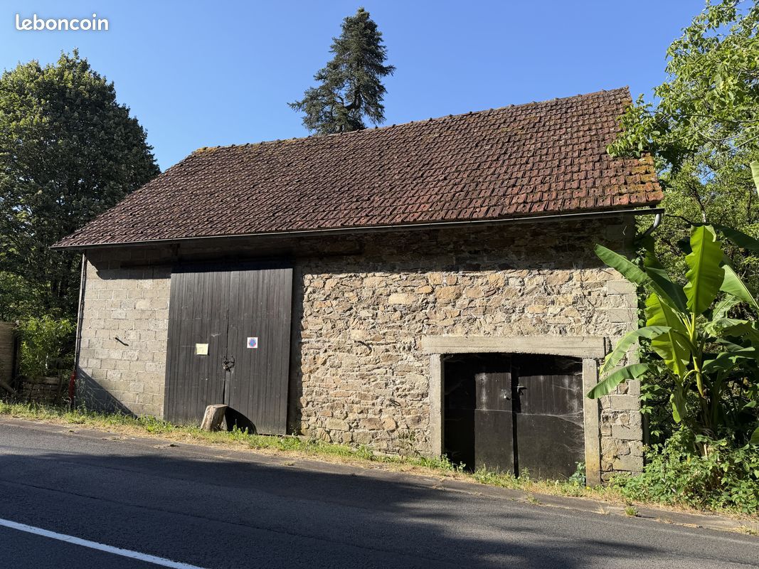 Local commercial 80 m² · à Monceaux-sur-Dordogne · 80 m² · 44 000 €