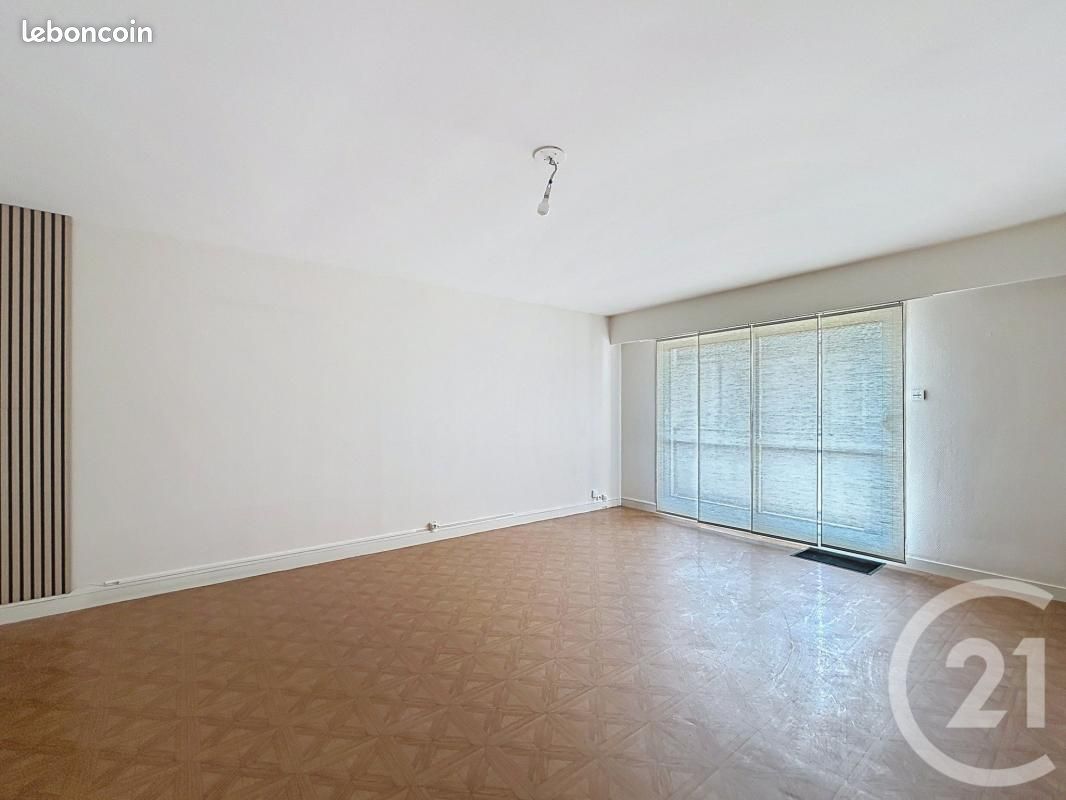 Appartement 2 pièces 74 m² · à Angoulême · 74 m² · 650 €