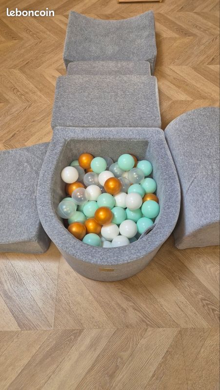 🧸 Piscine à balles + modules en mousse – Excellent état (image 3)