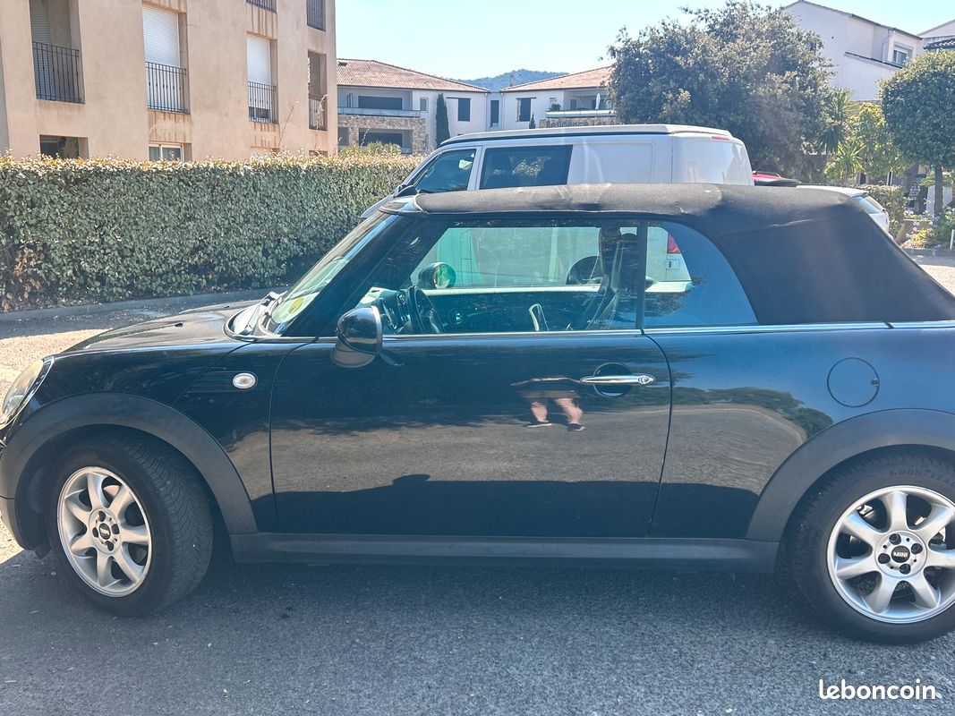 Mini cooper cabriolet (image 2)