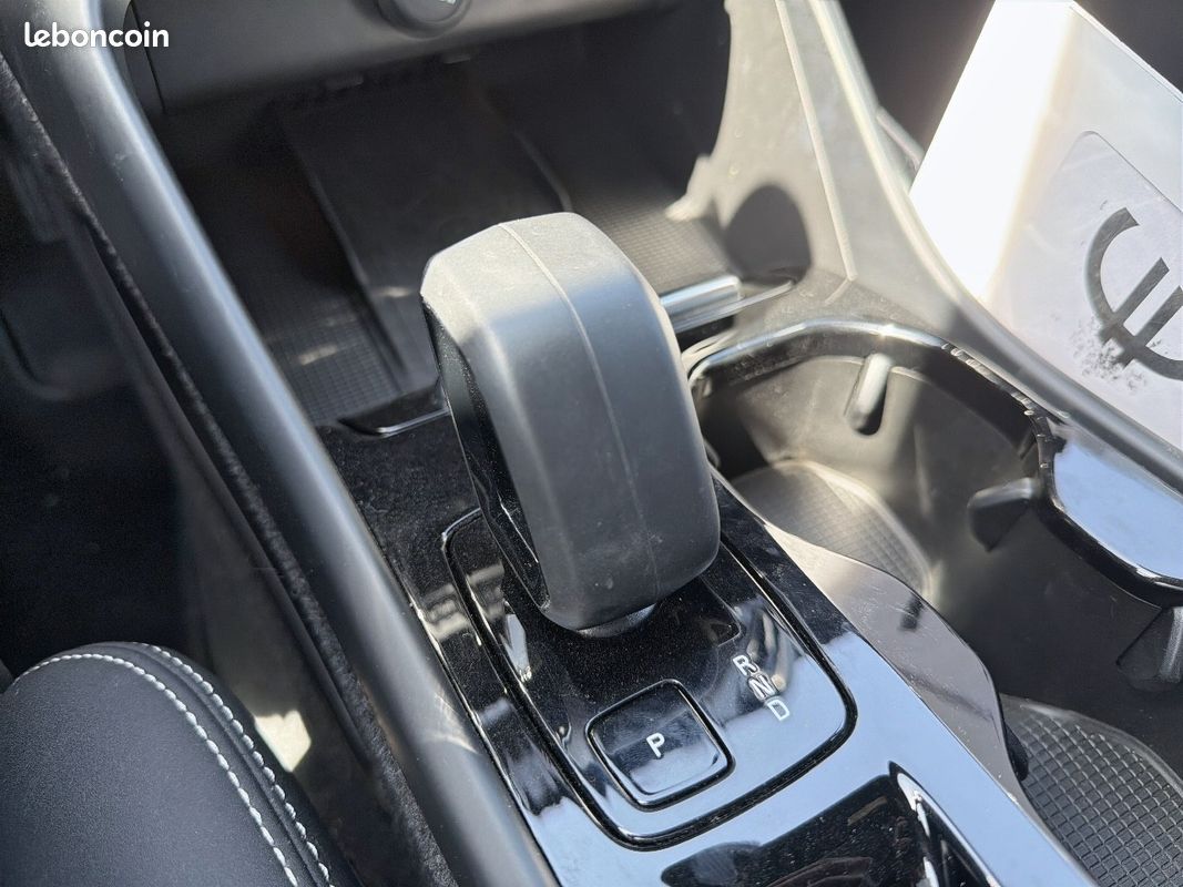 VOLVO XC40 B3 163 ch DCT7 Ultimate (image 28)