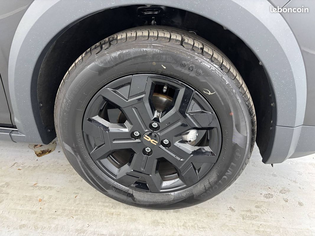DACIA Sandero TCe 110 Stepway Extreme (image 21)