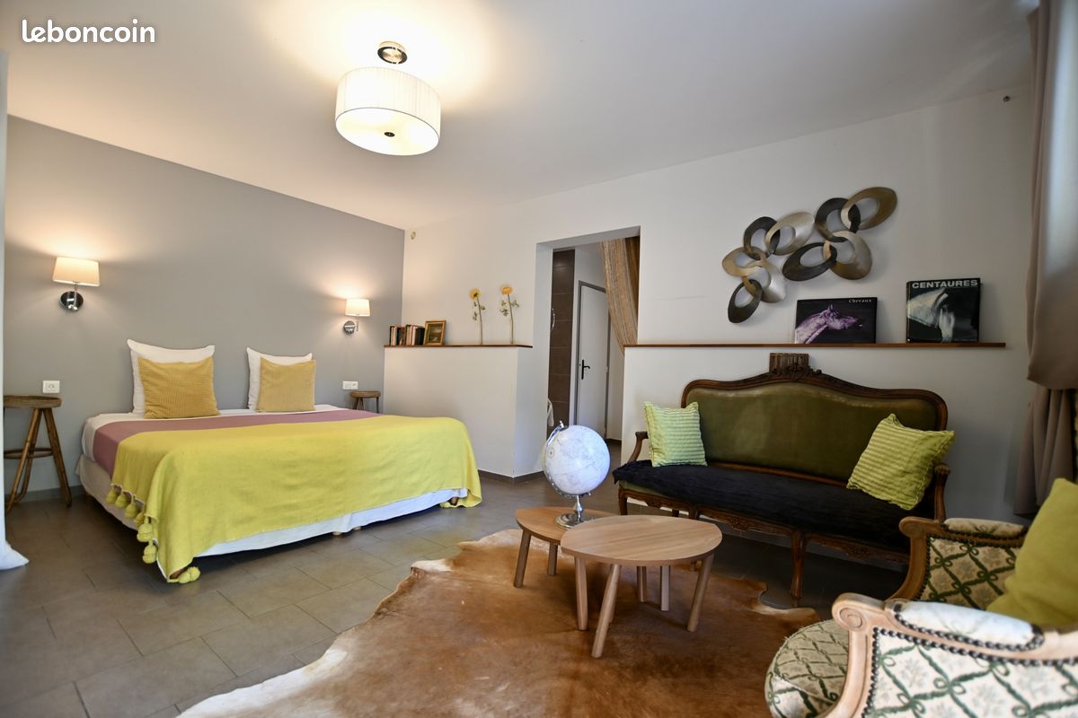Propriété 12 pièces 345 m² (image 12)