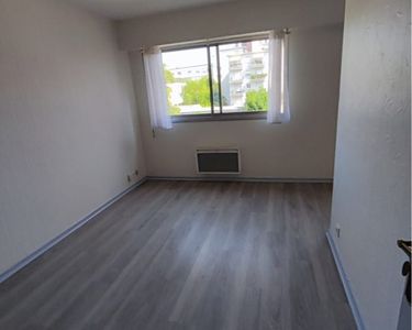 Appartement aux pieds des Halles de Pau 28m2