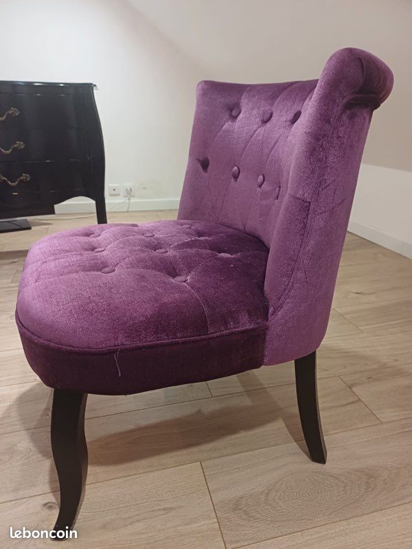 Fauteuil violet (image 2)