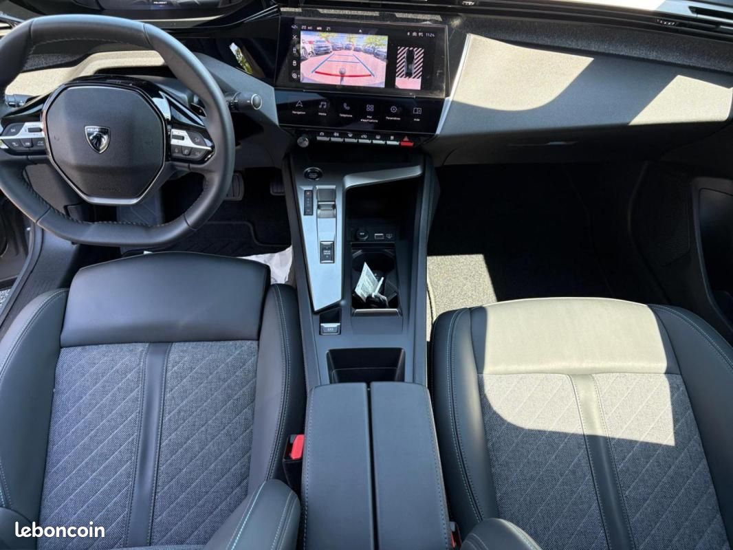 Peugeot 408 PureTech 130 ch S&S EAT8 Allure Pack (image 15)