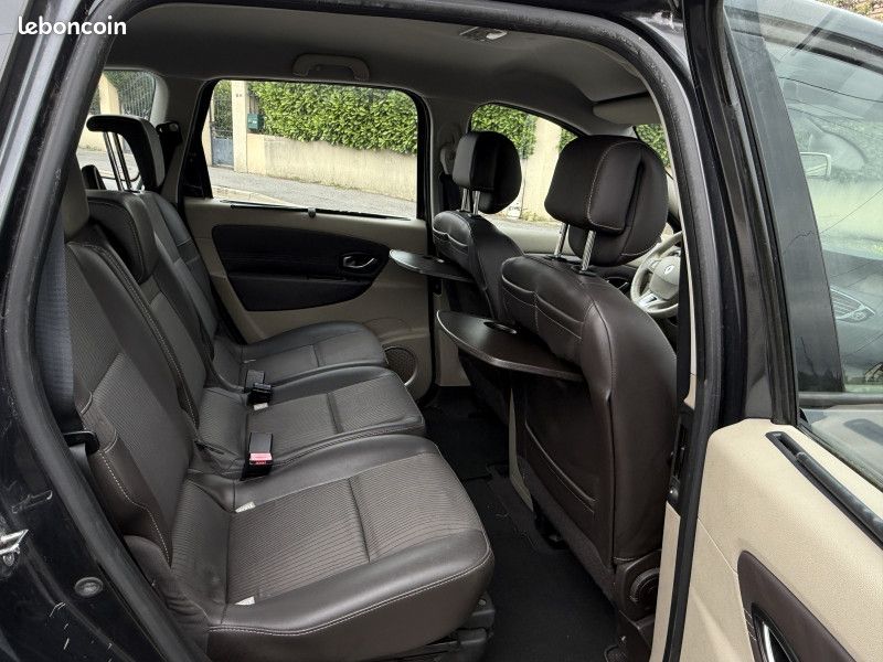 Renault GRAND SCENIC III 1.9 DCI 130CH FAP PRIVILEGE EURO5 5 PLACES (image 6)