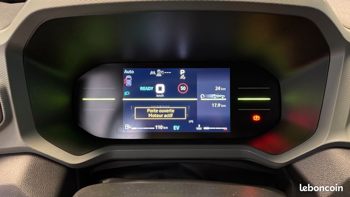 DACIA DUSTER HYBRID-G 150CH 4X4 BVA EXTREME SUREQUIPe (image 22)