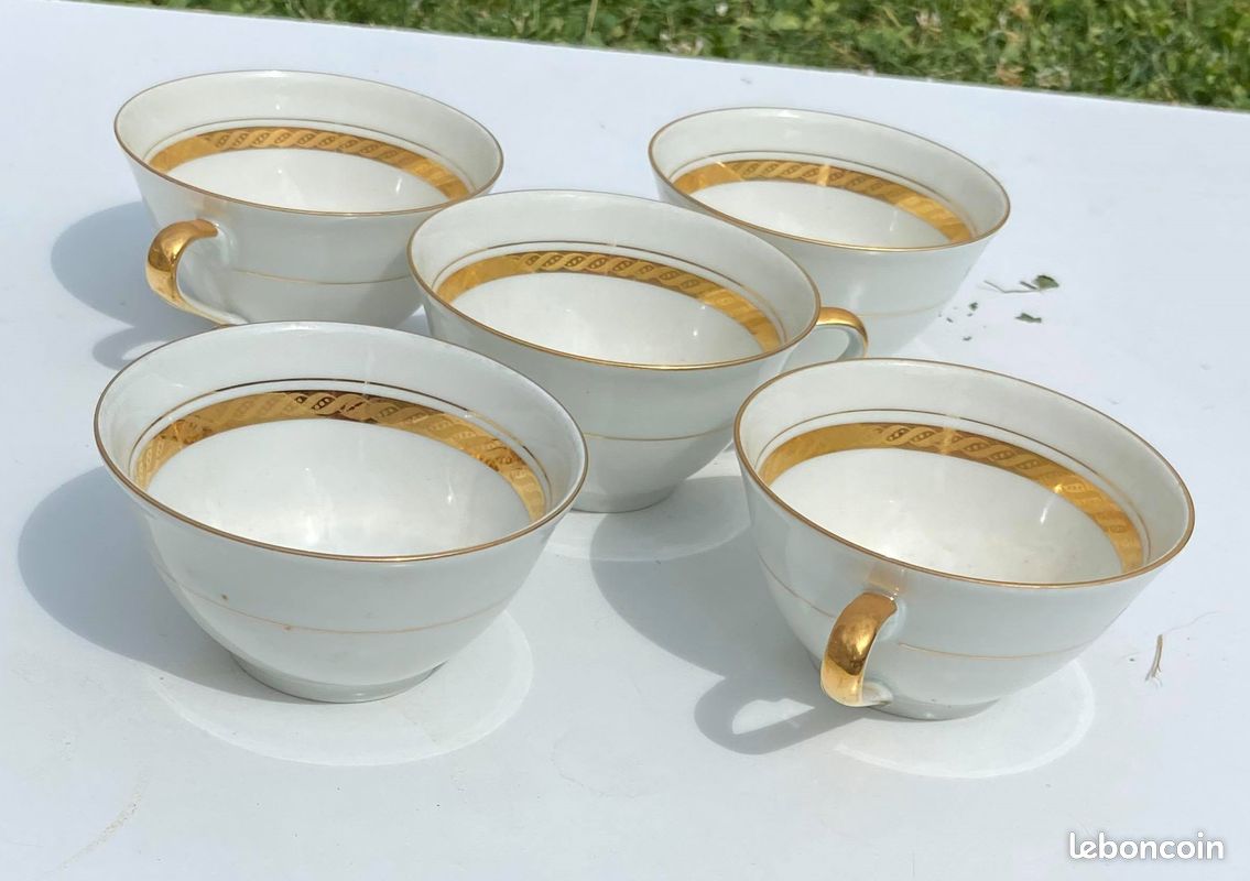 Tasses (image 1)