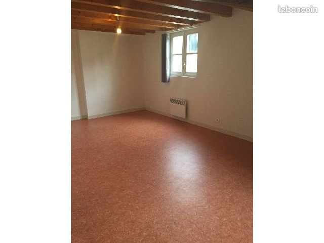 Appartement 2 pièces 48 m² · à Saumur · 48 m² · 358 €