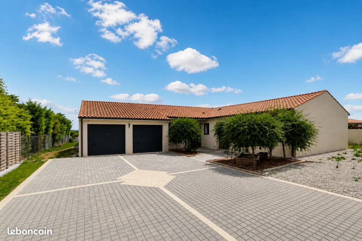 Maison 5 pièces 125 m² · à Genac-Bignac · 125 m² · 295 000 €