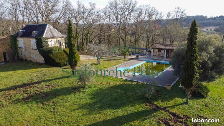 Propriété 6 pièces 124 m²