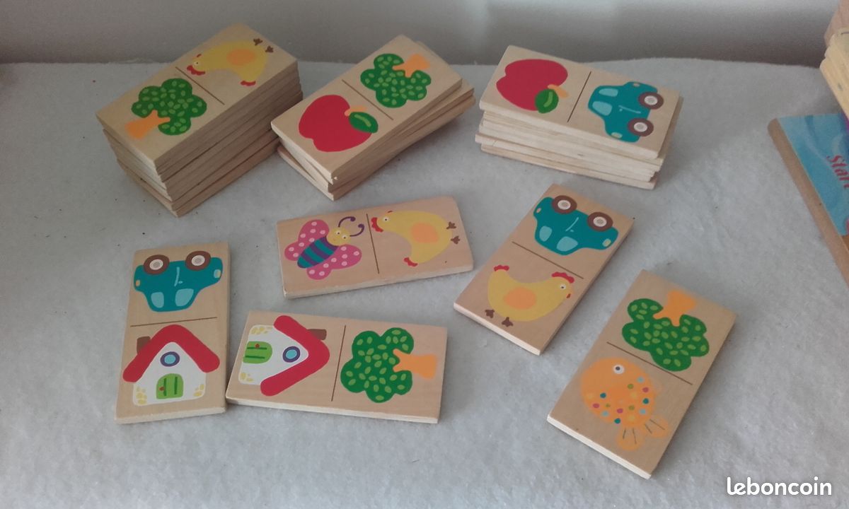 Jeu de dominos en bois (image 1)