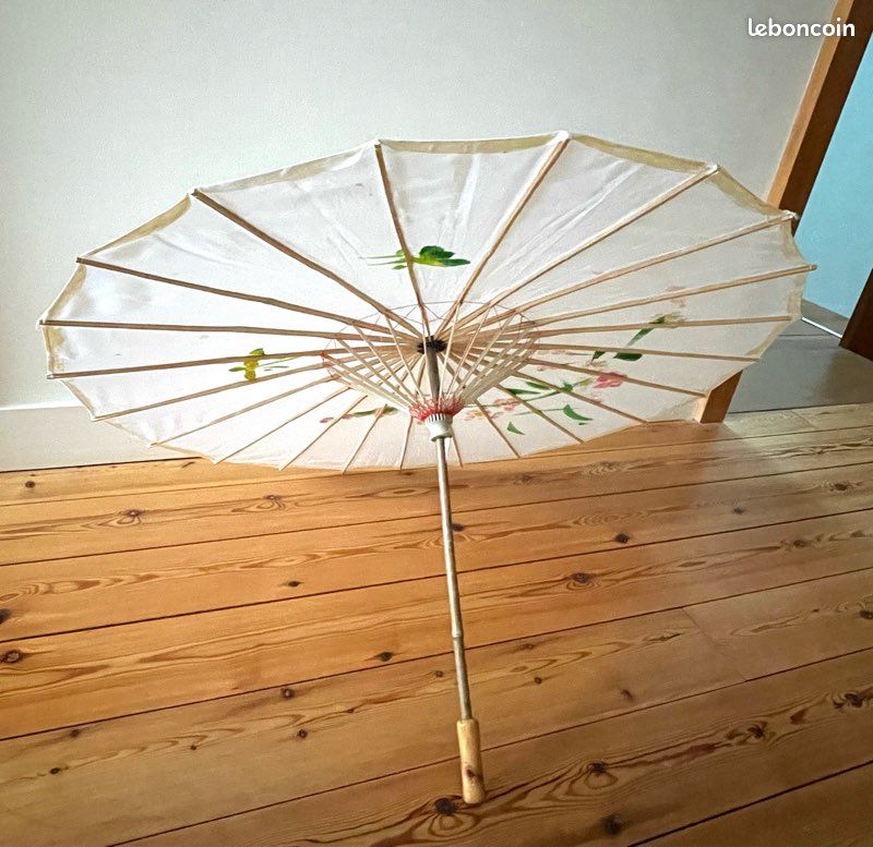 Ombrelle chinoise bambou et tissu peint (image 2)