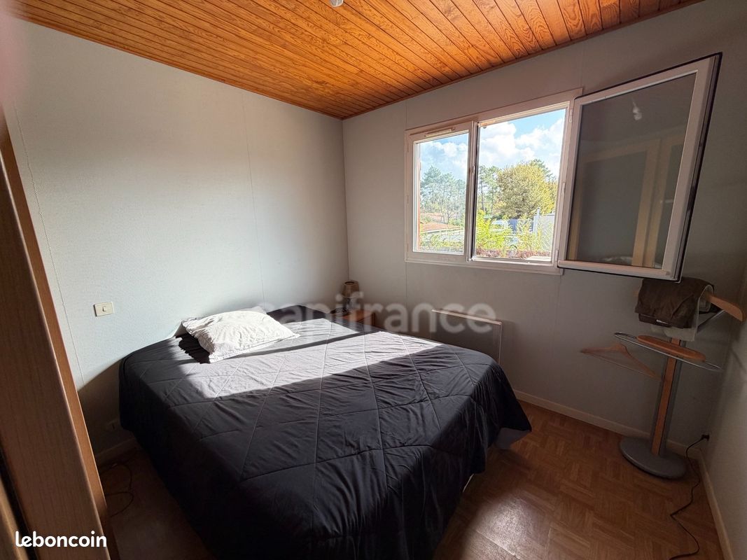 Terrain 2295 m² · à Lège-Cap-Ferret · 735 000 €