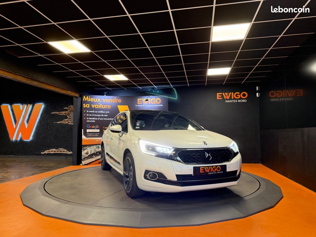 Ds ds 4 1.6 thp 210 sport chic start & stop / caméra de recul (image 12)