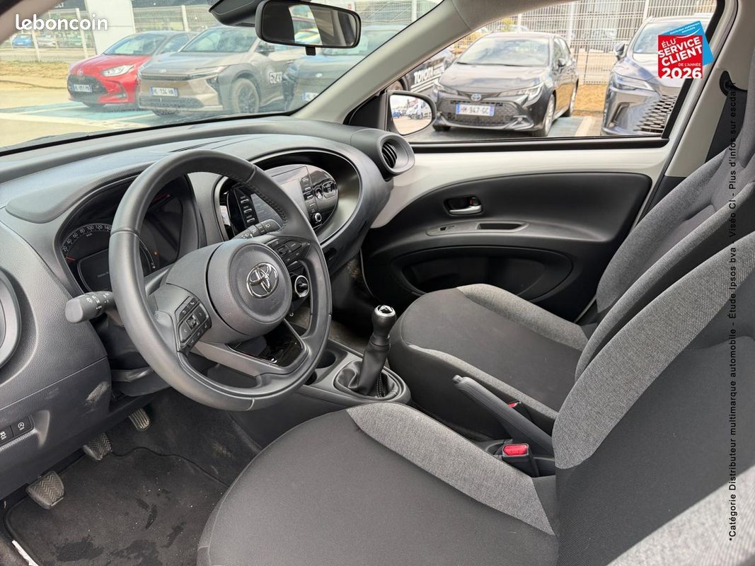 Toyota Aygo X 1.0 VVT-i 72ch Dynamic MY23 (image 15)