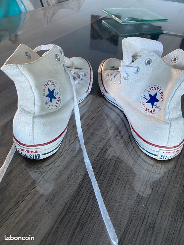 Converse (image 1)