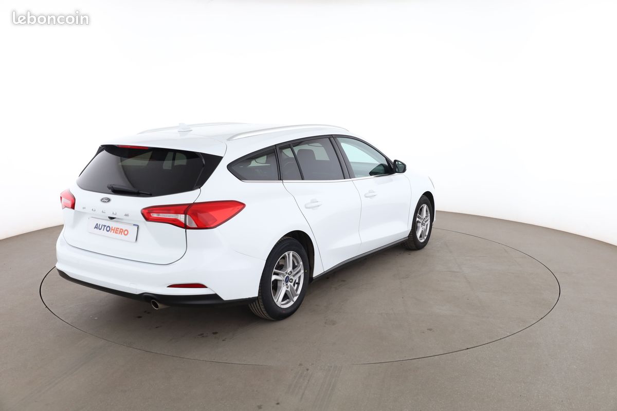 Ford Focus SW 1.0 EcoBoost Trend Business (image 3)