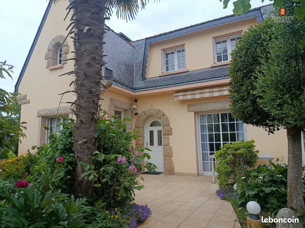 Maison 8 pièces 207 m² · à Caudan · 207 m² · 349 800 €