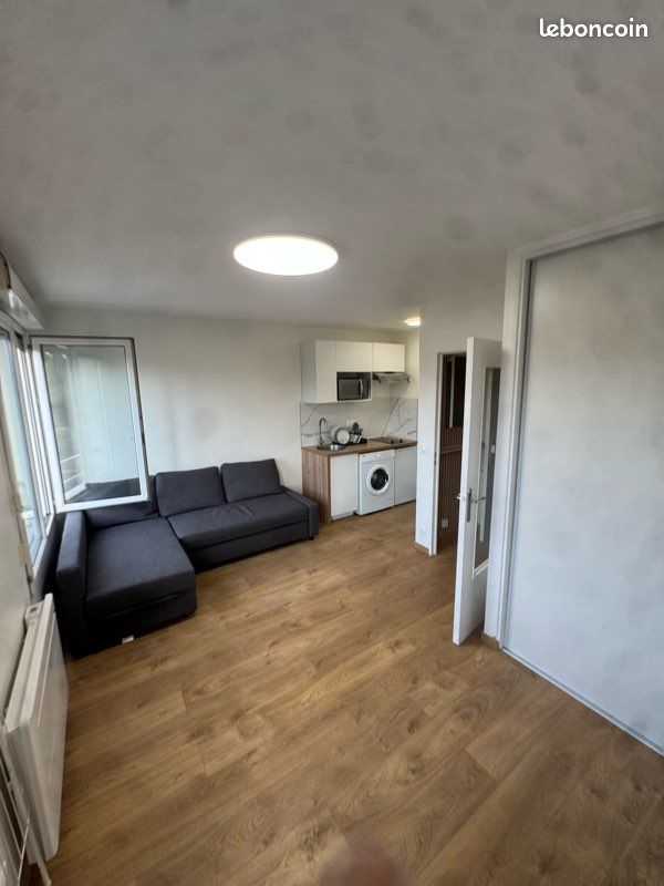 Appartement 1 pièce 24 m² · à Dammarie-les-Lys · 23,7 m² · 650 €