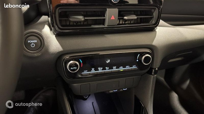 Toyota Yaris 116h Design 5p MY26 (image 27)