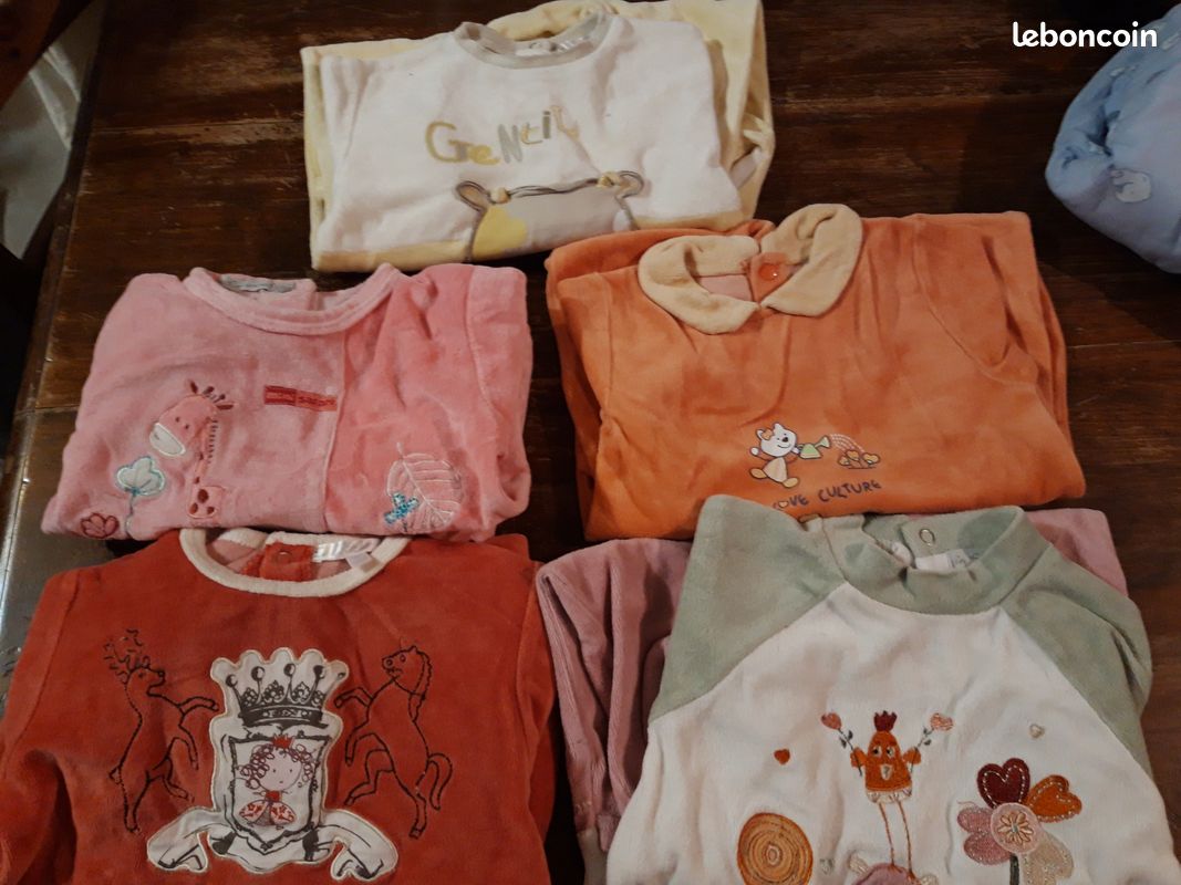 Lot 2 vêtements fille 12 mois (image 1)